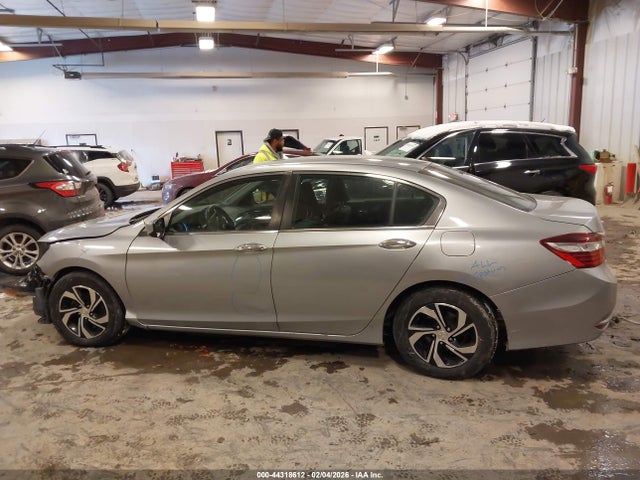 Aukcja sprzedaży 2017 Honda Accord Lx, vin: 1HGCR2F38HA279642, numer aukcji: 44318612