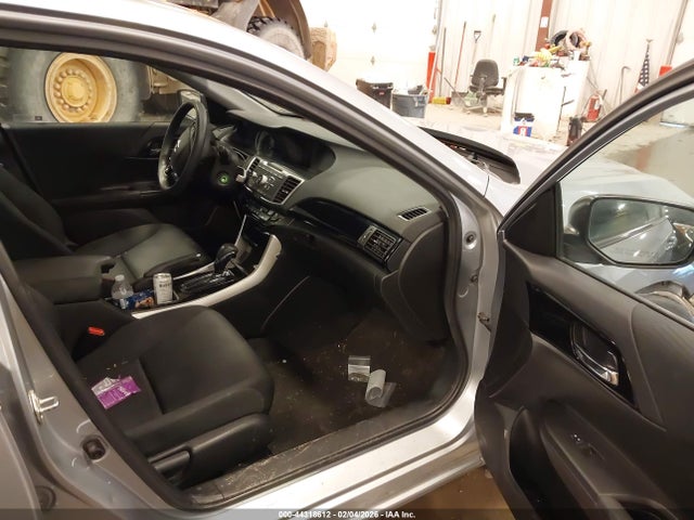 Aukcja sprzedaży 2017 Honda Accord Lx, vin: 1HGCR2F38HA279642, numer aukcji: 44318612