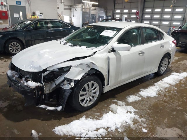 Nissan Altima 2.5 S 2016 1N4AL3AP2GN313269 Image 2