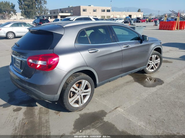 WDCTG4GBXGJ199113 Mercedes-Benz Gla 250 4matic