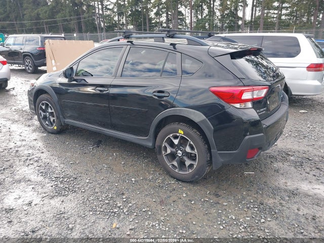 2018 SUBARU CROSSTREK JF2GTADC0J8342830 Photo 2