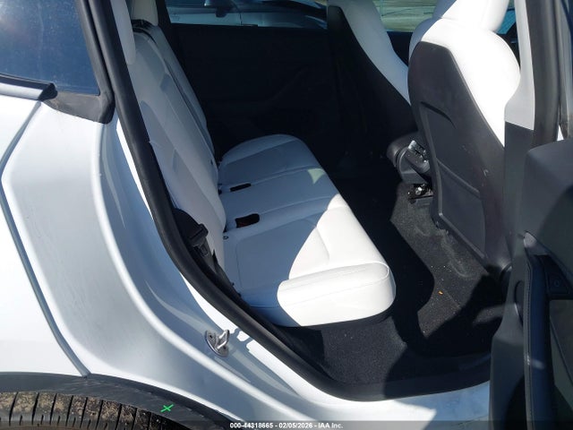 2023 TESLA MODEL Y 7SAYGDEE7PA105947 Photo 7