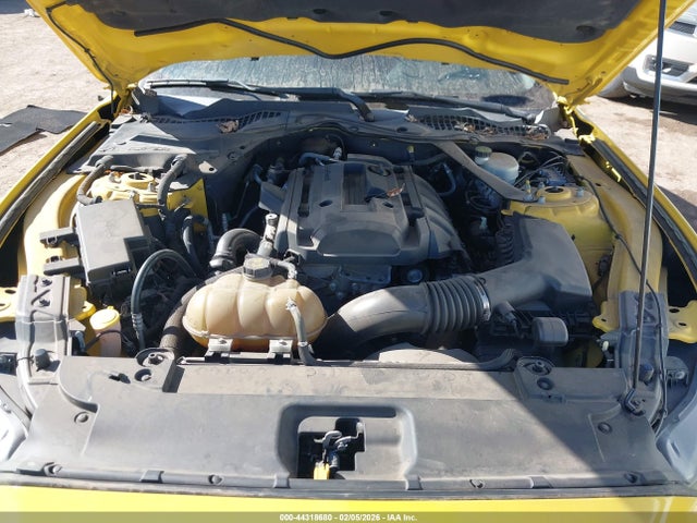 44318680 :رقم المزاد ، 1FA6P8TH4F5341974 vin ، 2015 Ford Mustang Ecoboost مزاد بيع