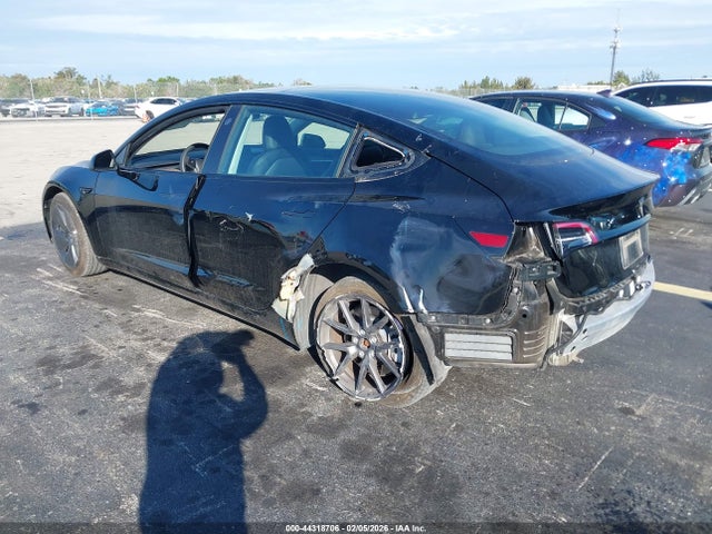Продажа на аукционе авто 2023 Tesla Model 3 Rear-wheel Drive, vin: 5YJ3E1EA9PF471064, номер лота: 44318706