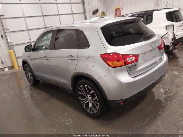 2017 MITSUBISHI OUTLANDER SPORT JA4AR3AU8HZ063779 Photo 2