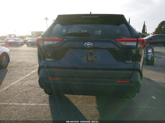 Toyota Rav4 Xle Premium 2023 2T3C1RFV5PW292381 Image 17