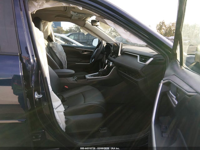 Toyota Rav4 Xle Premium 2023 2T3C1RFV5PW292381 Image 5