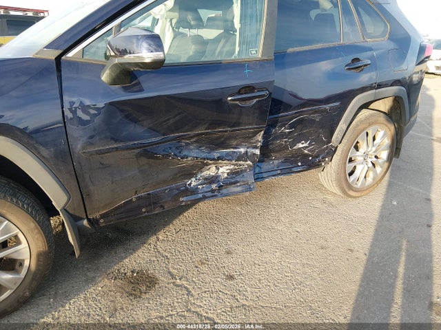 Toyota Rav4 Xle Premium 2023 2T3C1RFV5PW292381 Image 6