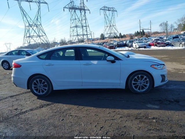 3FA6P0H73LR195450 Ford FUSION SE