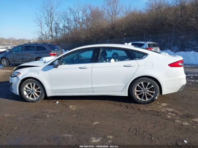 3FA6P0H73LR195450 Ford FUSION SE