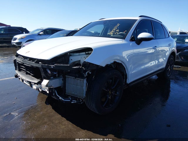 2019 PORSCHE CAYENNE WP1AA2AY1KDA10421 Photo 1