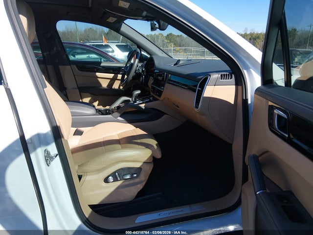 2019 PORSCHE CAYENNE WP1AA2AY1KDA10421 Photo 4