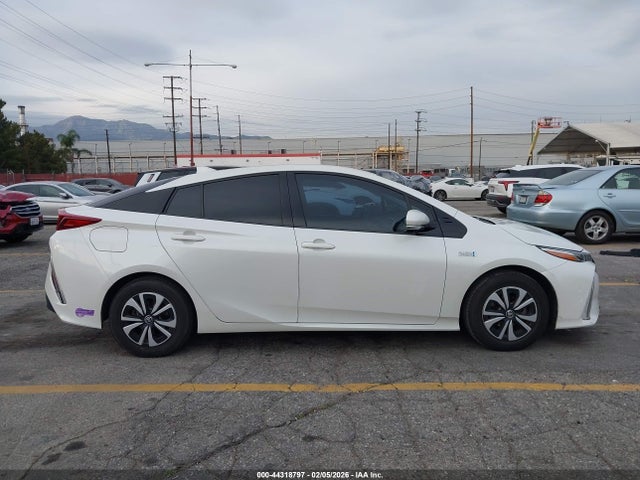 Toyota Prius Prime Plus 2019 JTDKARFP7K3118322 Image 13