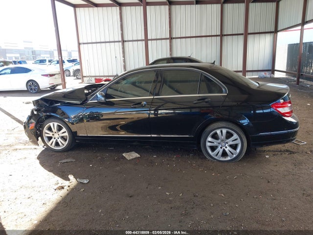 2010 Mercedes-benz C 300 Luxury/sport მანქანა იყიდება აუქციონზე, vin: WDDGF5EB5AR112154, აუქციონის ნომერი: 44318809