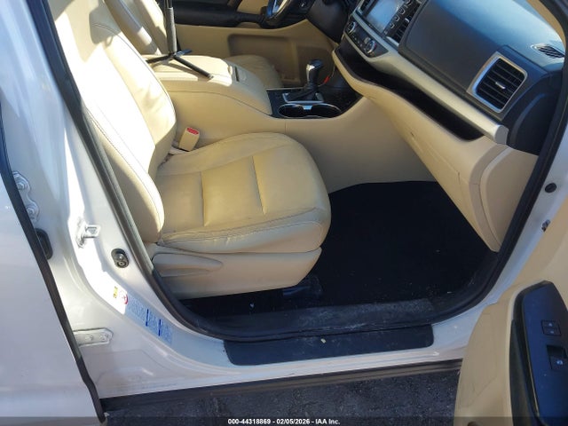 Toyota Highlander Xle 2014 5TDJKRFH4ES029523 Image 5