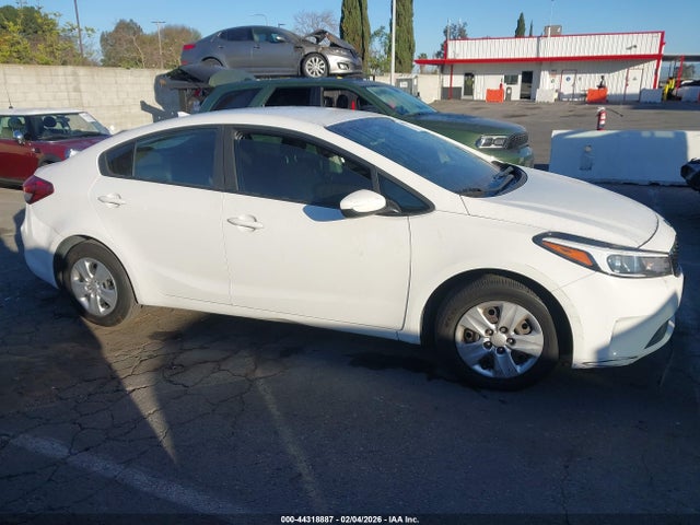 3KPFK4A71JE214429 KIA FORTE LX