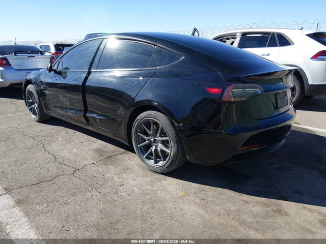 44318891 :رقم المزاد ، 5YJ3E1EA8MF875873 vin ، 2021 Tesla Model 3 Standard Range Plus Rear-wheel Drive مزاد بيع
