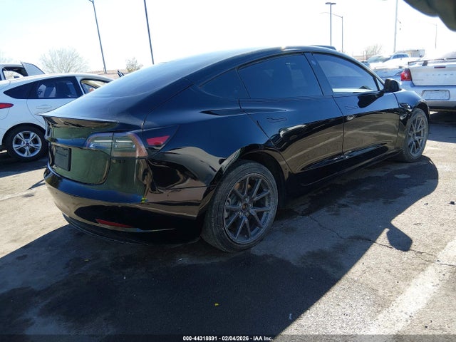 44318891 :رقم المزاد ، 5YJ3E1EA8MF875873 vin ، 2021 Tesla Model 3 Standard Range Plus Rear-wheel Drive مزاد بيع