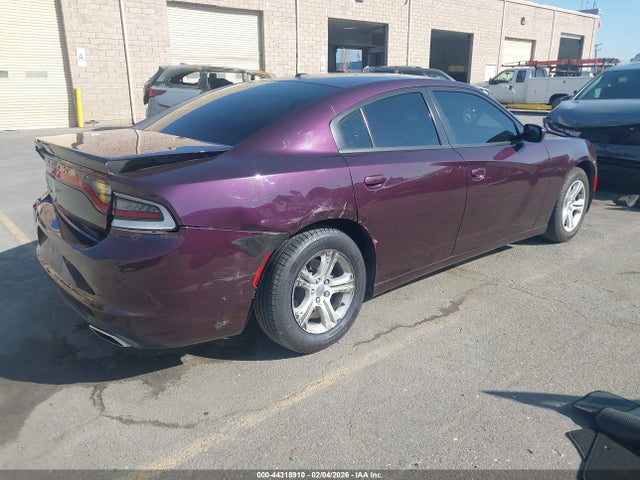 2C3CDXBG1LH234382 Dodge Charger Sxt Rwd