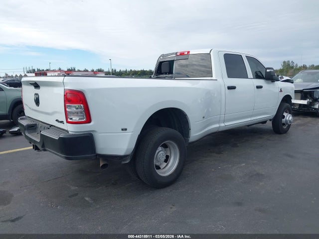 44318911 :رقم المزاد ، 3C63RRGL9RG321333 vin ، 2024 Ram 3500 Tradesman  4x4 8' Box مزاد بيع