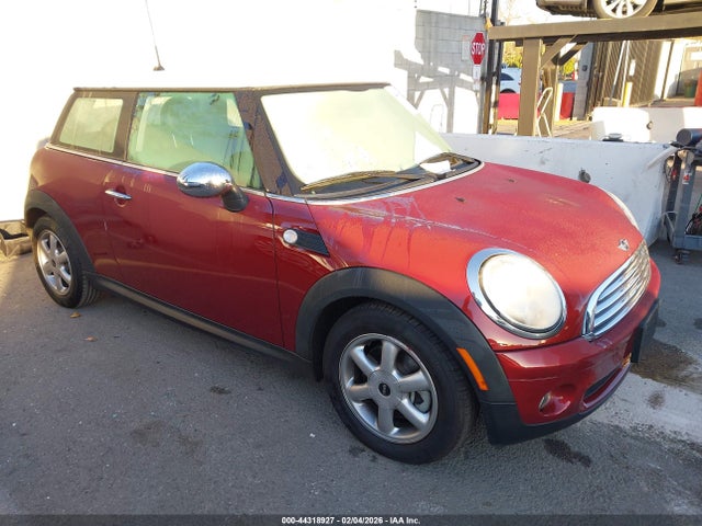 2007 MINI COOPER WMWMF33537TT53430 Photo 0