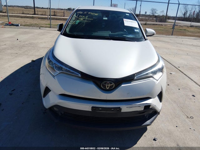JTNKHMBX5J1003373 Toyota C-hr Xle Premium