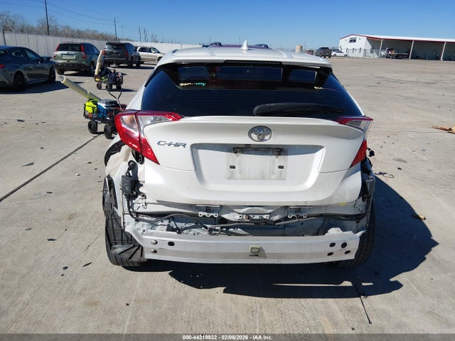 JTNKHMBX5J1003373 Toyota C-hr Xle Premium