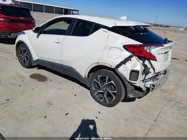 JTNKHMBX5J1003373 Toyota C-hr Xle Premium