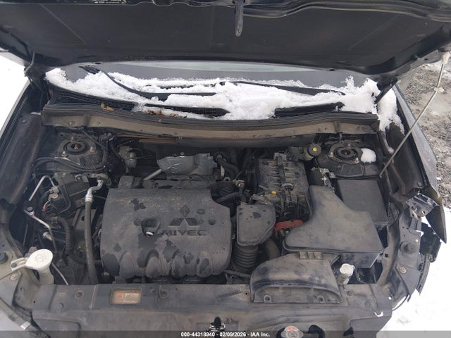 2018 Mitsubishi Outlander Es/le/se/sel მანქანა იყიდება აუქციონზე, vin: JA4AZ3A37JJ006372, აუქციონის ნომერი: 44318940