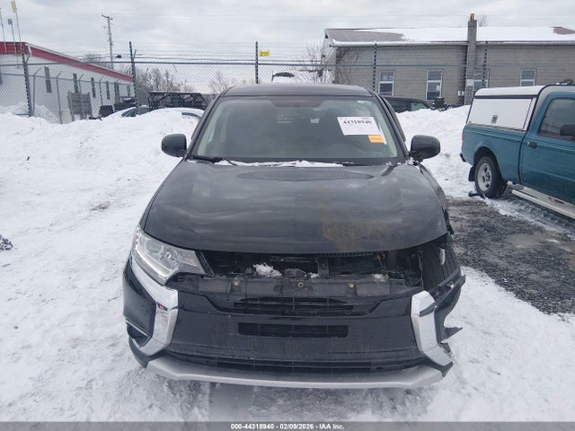 2018 Mitsubishi Outlander Es/le/se/sel მანქანა იყიდება აუქციონზე, vin: JA4AZ3A37JJ006372, აუქციონის ნომერი: 44318940