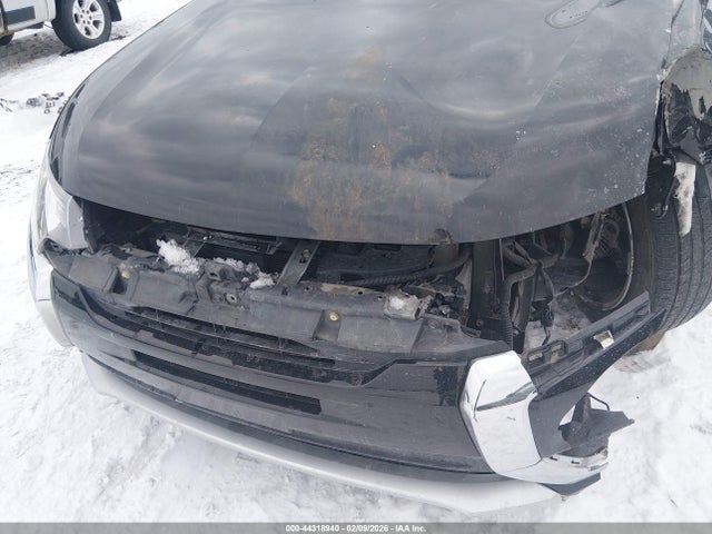 2018 Mitsubishi Outlander Es/le/se/sel მანქანა იყიდება აუქციონზე, vin: JA4AZ3A37JJ006372, აუქციონის ნომერი: 44318940