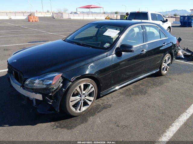 Mercedes-Benz E 350 2014 WDDHF5KB1EB011622 Image 2