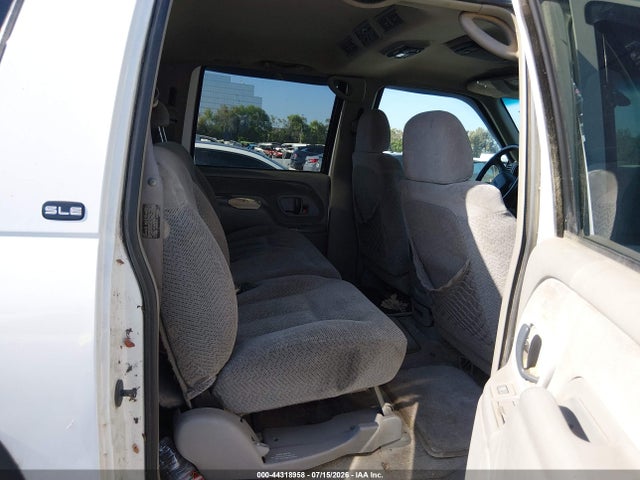 44318958 :رقم المزاد ، 3GKFK16R1XG523425 vin ، 1999 Gmc Suburban 1500 Slt Cmi مزاد بيع