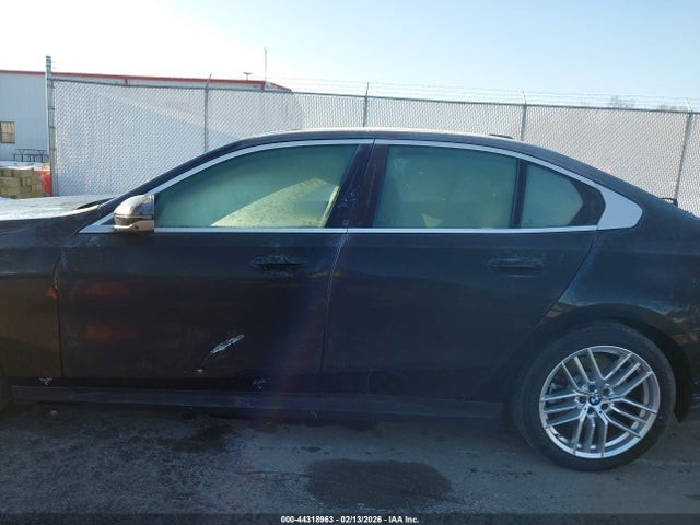 2024 Bmw 530i Xdrive მანქანა იყიდება აუქციონზე, vin: WBA53FJ07RCR18321, აუქციონის ნომერი: 44318963