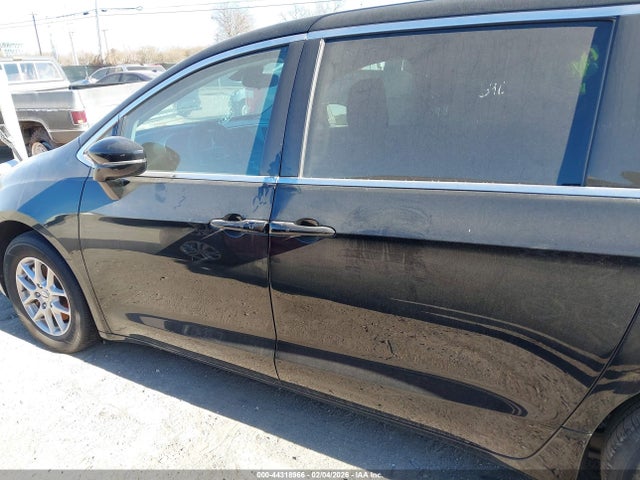 Chrysler Pacifica Touring L 2024 2C4RC1BG4RR179600 Image 14