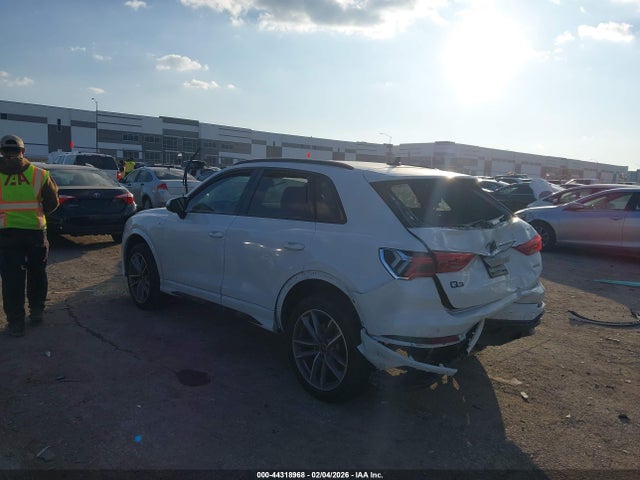 2024 AUDI Q3 WA1EECF35R1142680 Photo 2