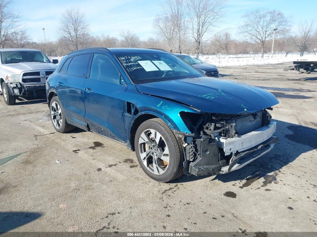 2022 AUDI E-TRON WA1AAAGE0NB010560 Photo 0