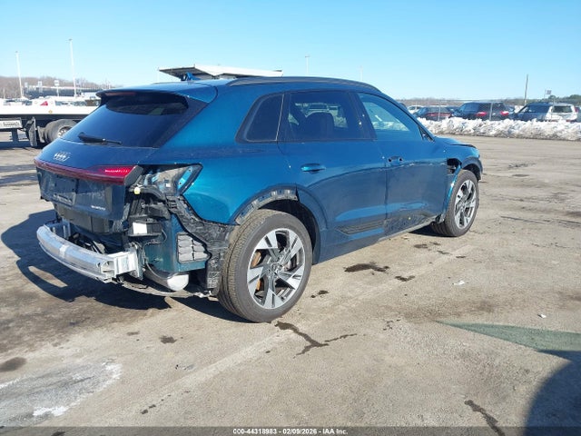 2022 AUDI E-TRON WA1AAAGE0NB010560 Photo 3