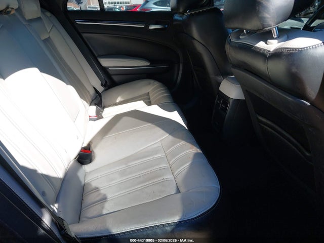 Aukcja sprzedaży 2017 Chrysler 300 300s Awd, vin: 2C3CCAGG8HH568098, numer aukcji: 44319005