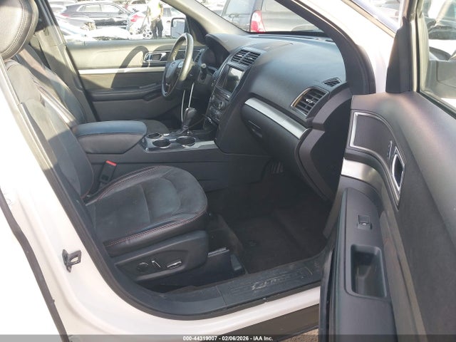 1FM5K7D84JGB32207 Ford EXPLORER XLT