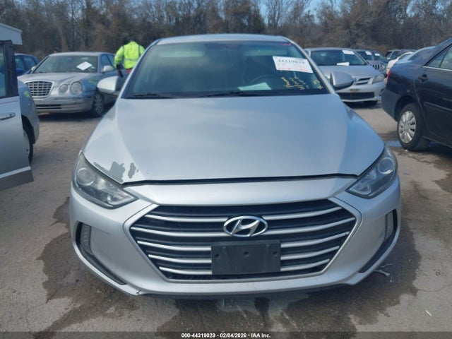 5NPD84LF9HH043834 Hyundai ELANTRA SE