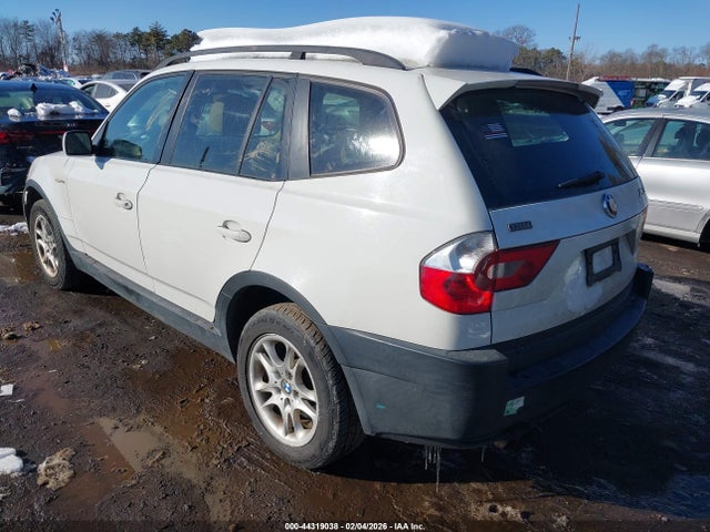 2004 BMW X3 WBXPA73494WC35766 Photo 2