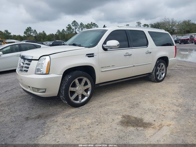 2011 CADILLAC ESCALADE ESV 1GYS3JEF8BR160543 Photo 1