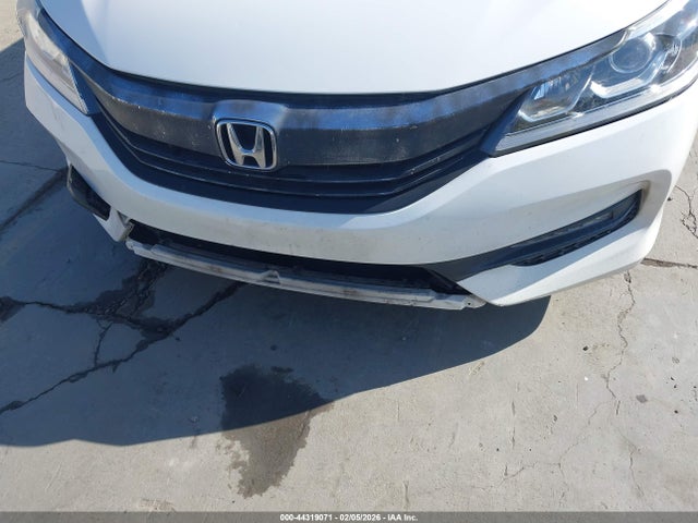 1HGCR2F13HA197963 Honda Accord Sport Se