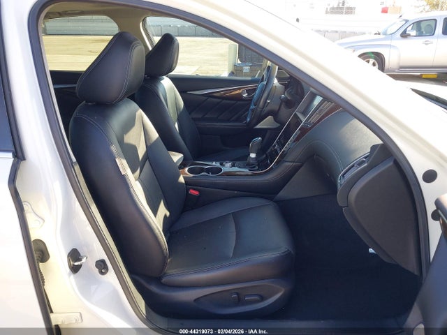 JN1EV7AP8JM351957 Infiniti Q50 3.0t Luxe