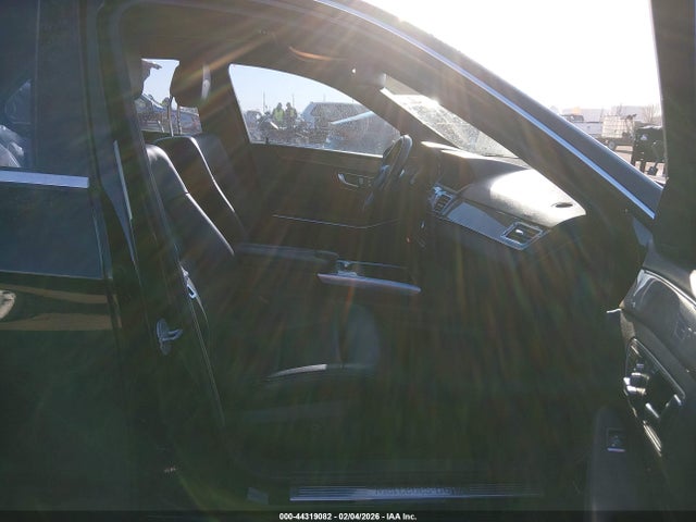 2016 MERCEDES-BENZ E 350 WDDHF5KB1GB202377 Photo 4