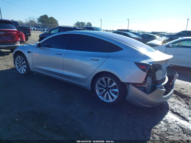 Продаж на аукціоні авто 2018 Tesla Model 3 Long Range/mid Range, vin: 5YJ3E1EA1JF024252, номер лоту: 44319120