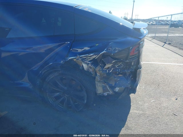 2024 TESLA MODEL X 7SAXCDE56RF449749 Photo 5