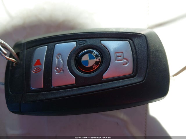WBA5A5C5XFD524505 BMW 528I