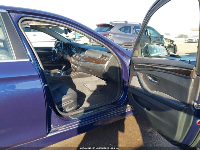 WBA5A5C5XFD524505 BMW 528I